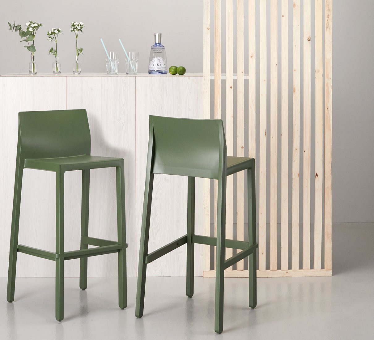 Kate bar stool olive green, 65cm Cintesi